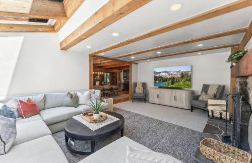 Carpe Montem - Modern, Views, Large Deck, Hot Tub, Private - Foto 11