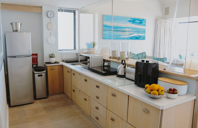 185 on Beach Boutique Suites and Apartments - Photo 53