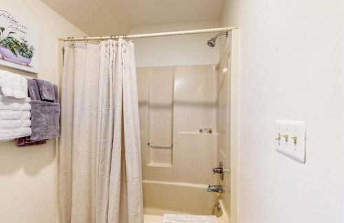 Theater Room! Waterfront Family Haven in Salisbury - Foto 22