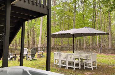 Poconos Modern Chalet I Hot Tub I Home Theater I Fenced Yard I Pet Friendly - Foto 67