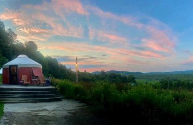 Modern Countryside Yurt Rental in Waterville, Upstate New York - Foto 18