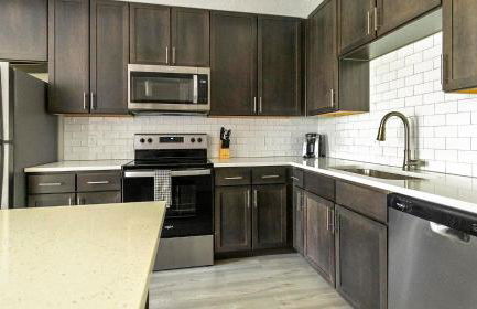 Landing Stylish 1BD Pool Clubhouse - Photo 21