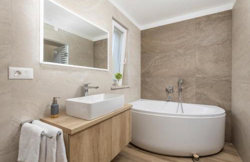 Romantic villa with pool, surrounded by nature - ID 2507 - by TRAVELER tourist agency Krk - Foto 33