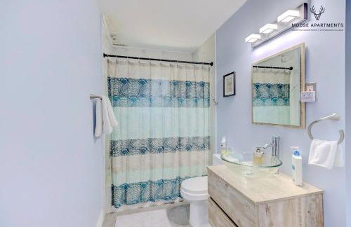 The Moose #3 - Modern Luxe Studio with Free Gated Parking & Wifi - Foto 19