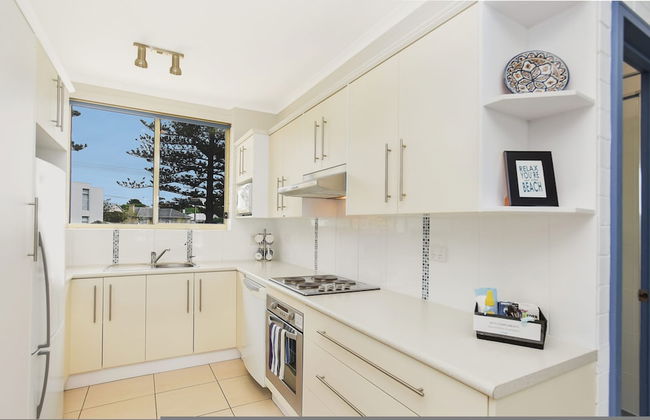 The Dolphins 7 - A View To Remember - Photo 7