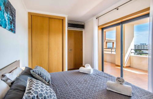 Corcovada, Sunny and Bright T1 with Large Terrace, Albufeira - Foto 18