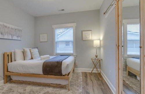 Music City Charmer Tons of Beds Thirty Day Minimum - Foto 14