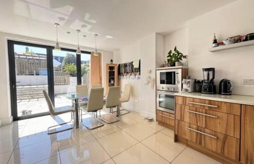 3 Bed Cardiff Bay View House - Foto 14