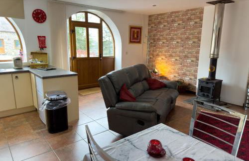 The Stables - Photo 8