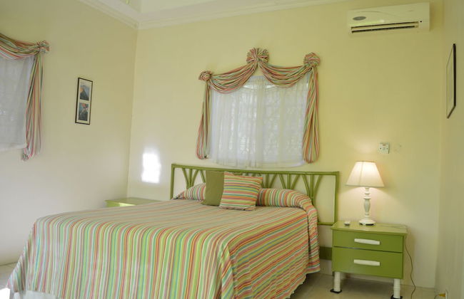 Sea Grove Villa - Photo 5