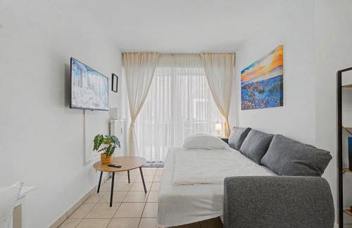 Neu Renoviert - 4 Schlafplätze, Zentral, Terrasse - Photo 11