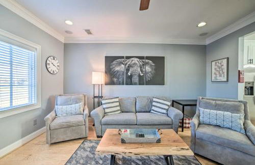 Modern Retreat about half Mi to Bryant-Denny Stadium - Photo 4