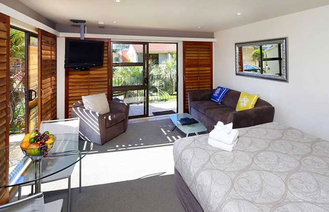 Onetangi Beach Apartments - Photo 11