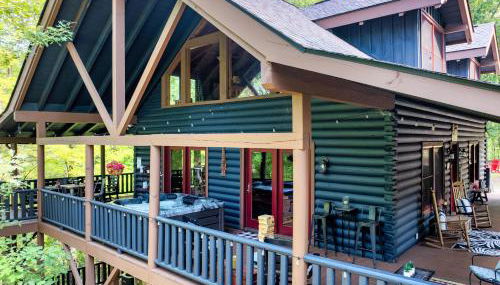 The Holiday Cabin at Lake Lure - Photo 2