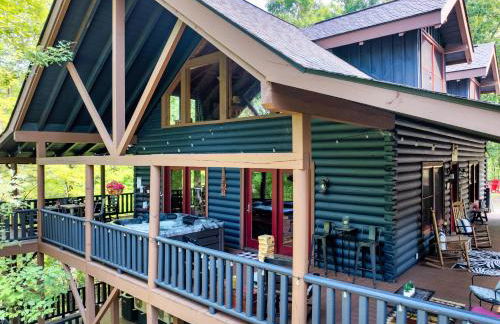 The Holiday Cabin at Lake Lure - Photo 2