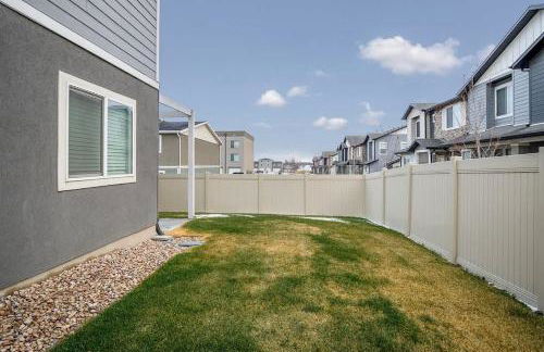 Beautiful 3 Bedroom Private home with easy access - Foto 15