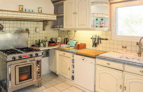 Gorgeous Home In Vernègues - Foto 7