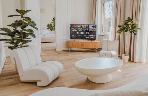 STAYLIGHT Exklusive Jugendstil-Residenz im Philosophenviertel - privater Parkplatz - Balkon - Foto 1