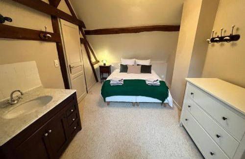 Beautiful Farmhouse - 1h40 South Paris - Foto 25