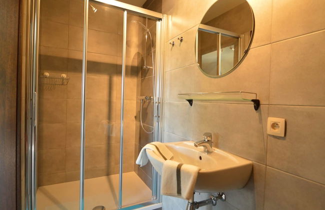 Elegant Villa in Stavelot With Fitness and Playroom and an Incredible Garden - Photo 16