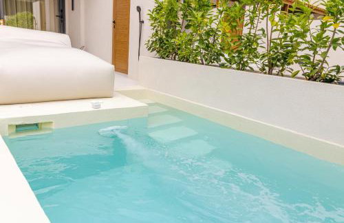 ADORNO PRIVATE SUITES Only Adults & Kids 12 Plus - Photo 18