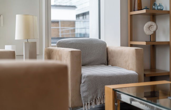 Chic & Stylish 2Bed in Heart of London - Photo 22