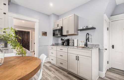 Studio Updated 1 Block to Downtown & Mins to Beach - Foto 12