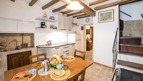 2 Bedroom Pet Friendly Home In Todi - Foto 5