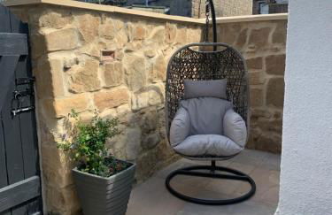 The Anchorage - sea views and beach on doorstep - Photo 21