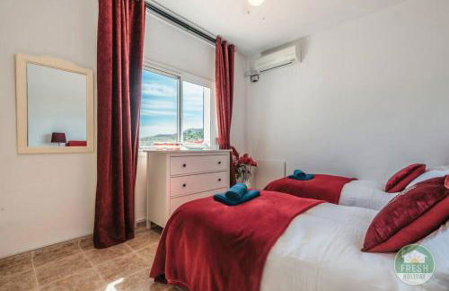 Casa Wood - family holiday villa with pool - Photo 11