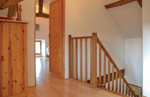 Stunning Home In Parcay Les Pins - Photo 11