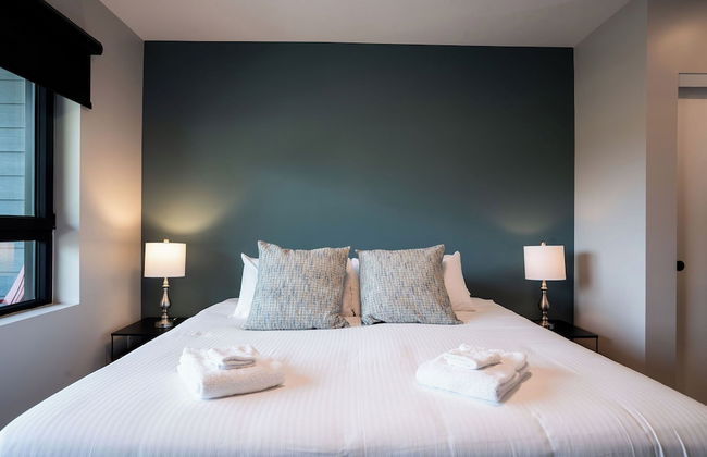 Northern Exposure by Revelstoke Vacations - Photo 3