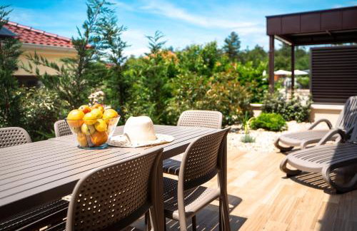 VSG Resort - 200m from Beach, Pool, Sauna & Jacuzzi - Foto 18