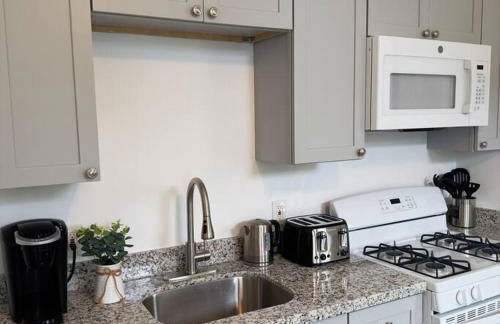 Walk to Superdome - 5 min to Canal St - 8min to French Quarter - Foto 6