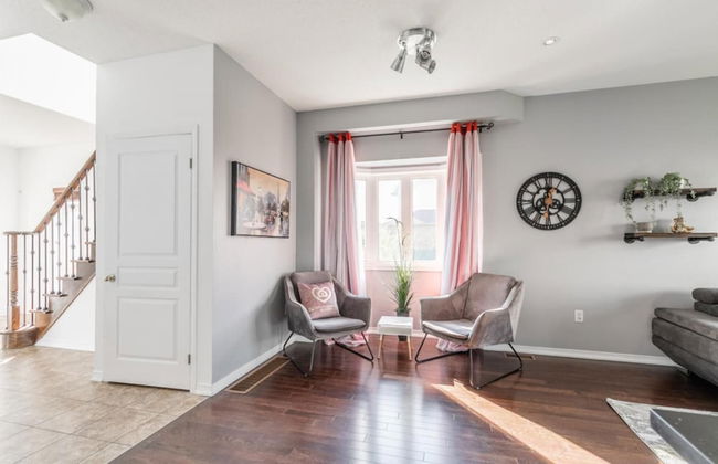 Unique Townhome Private HOT TUB Gym Sauna BBQ Playground Garage - Foto 2