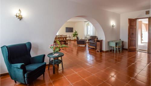 5 Bedroom Beautiful Home In Giove - Foto 3