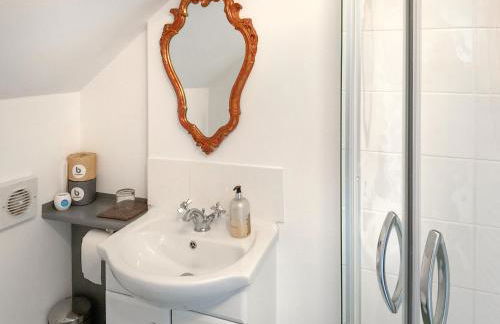 The Hideaway - Photo 8