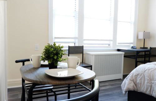 Newly Renovated - Minutes from the City - Foto 10