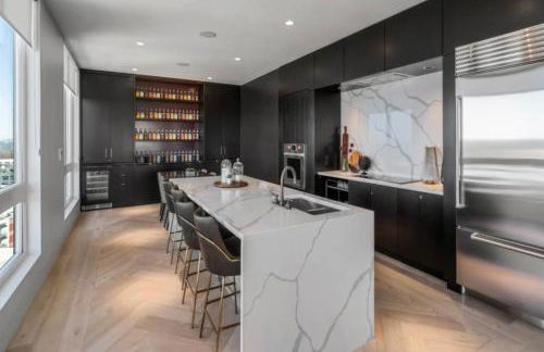 Upscale Midtown Retreat , Free Parking & Close to Mercedes-Benz - Foto 26