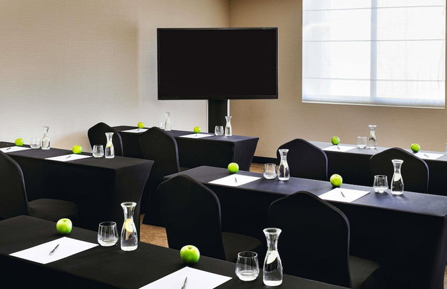 Movenpick Hotel Apartments Al Mamzar Dubai - Photo 55