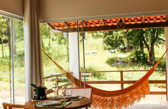 Chalés São João - a 500m da Cachoeira de Bom Jardim - com piscina - Foto 1