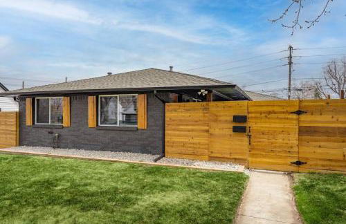 Wild West Disco Haus 2! New Hot Tub, Patio + Gym - Foto 13