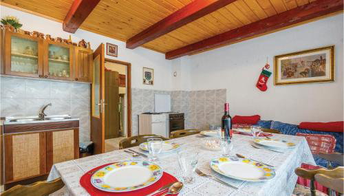 2 Bedroom Beautiful Apartment In Stolac - Foto 3