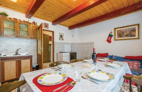 2 Bedroom Beautiful Apartment In Stolac - Foto 3