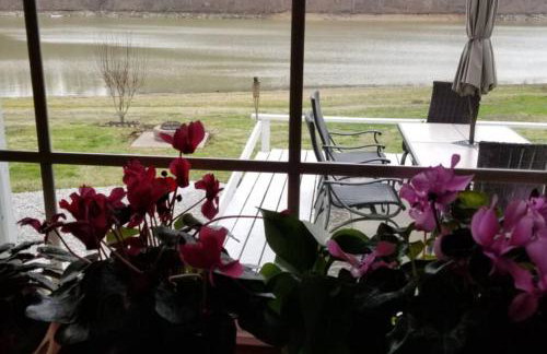 Lakehouse has Spectacular View plus Easy Access! - Foto 48