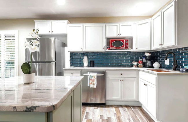 Luxury on Lake LBJ With Hot Tub Firepit & Boat Slip - Foto 16