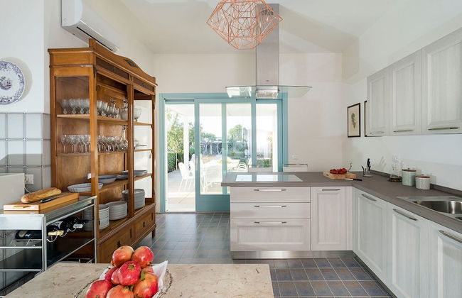 Villa in Trapani With Private Pool & Near Sea - Foto 12