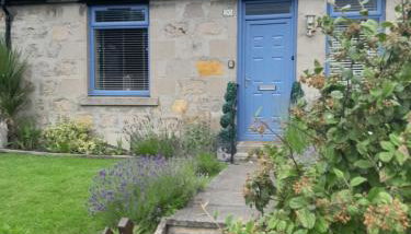 WELCOMEHOUSE close to east beach, shops, restaurants and RAF base - Foto 2