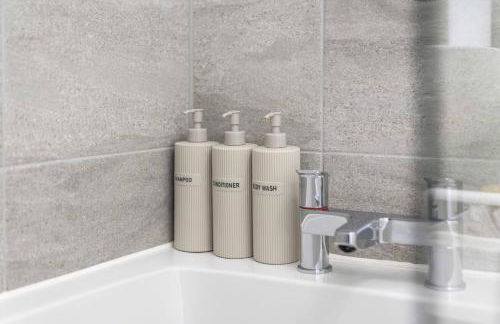 Fern Walk Cosy 3 Bedroom House - Dalkeith - Photo 21