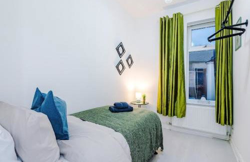 Sleep7, Pool Table, TTennis, Free Parking, 3BR - Foto 15